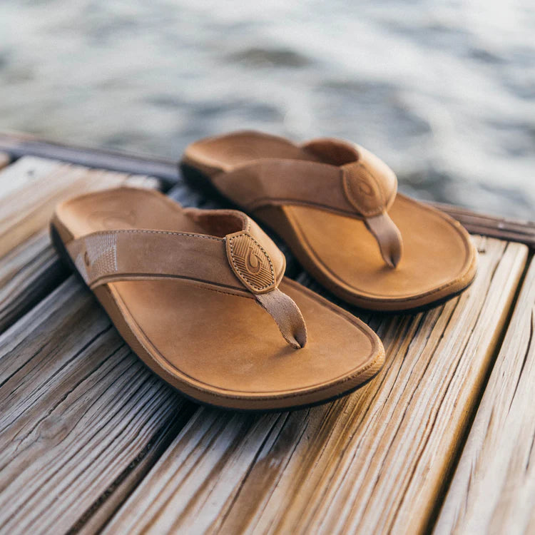 OLUKAI TUAHINE MEN'S LEATHER SANDALS